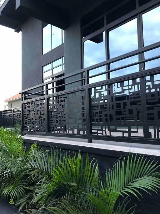 Apartment Vintage Charm By Hermie Homes Kampala